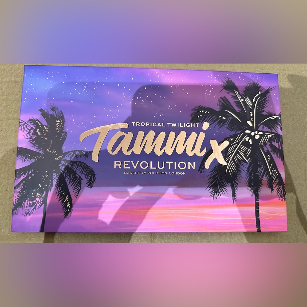 revolution x tammi tropical twilight palette